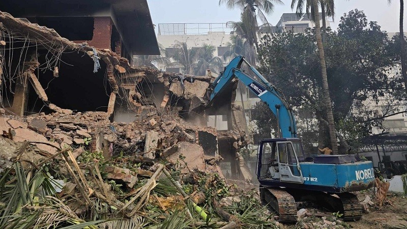 ৩২ নম্বরের বাড়ি ভাঙচুর নিয়ে যা বলছে আন্তর্জাতিক সংবাদমাধ্যম