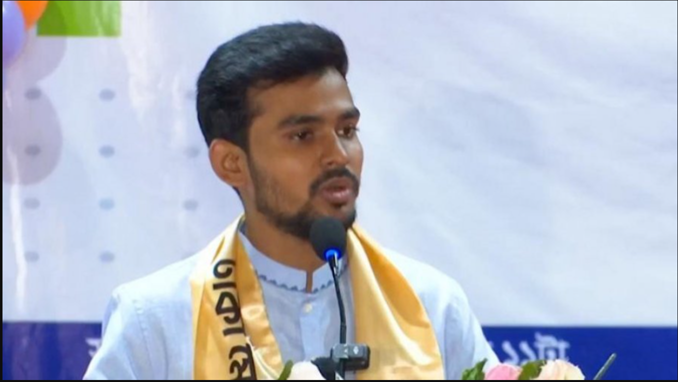 আ. লীগকে আদর্শিক ও রাজনৈতিকভাবে নির্মূল করতে হবে: উপদেষ্টা আসিফ