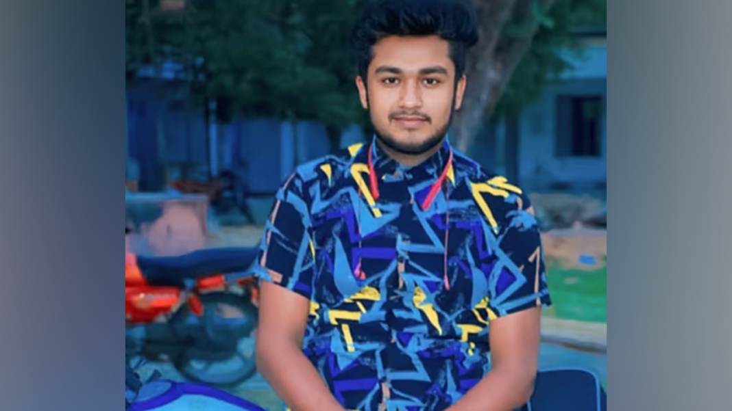 বাবার মৃত্যুর ১২ বছর পর একই স্থানে একইভাবে মারা গেলেন ছেলেও