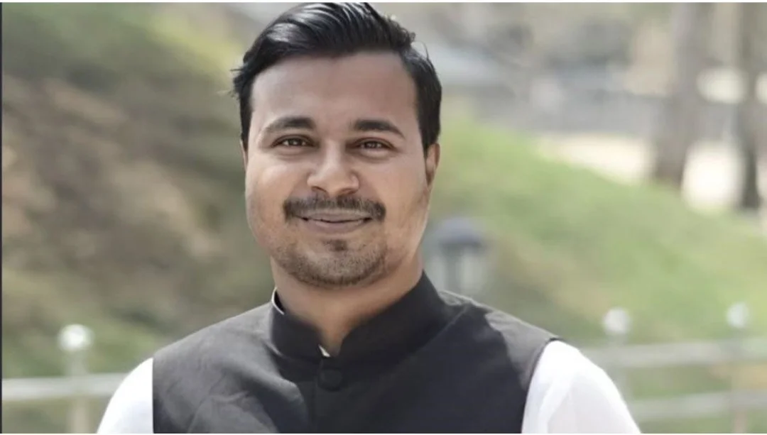 ৬ মাস অফিস না করেও চাকরিতে বহাল কুবি ছাত্রলীগের সম্পাদক