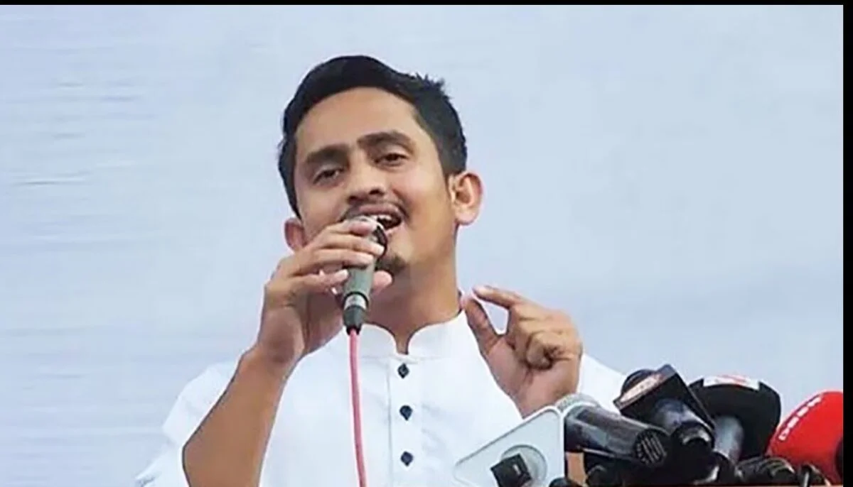 সহযোদ্ধা নাহিদকে বলেছি ক্ষমতার চেয়ার ছেড়ে জনতার চেয়ারে এসে দায়িত্ব নিতে: সারজিস